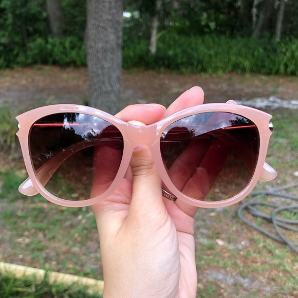 Jones New York Accessories - Jones New York Pink Mauve Sunglasses 🕶